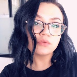 Meet your Posher, Gabrielle